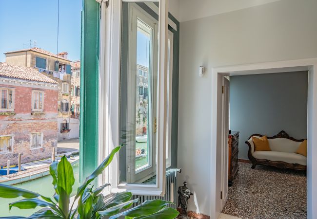 Appartement à Venise - Casa della Sensa 1 Garden & Canal View Appartement à Venise - Casa della Sensa 1 Garden & Canal View