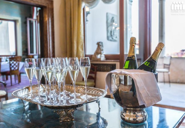 Appartamento a Venezia - Ca' Cerchieri Piano Nobile  Appartamento a Venezia - Ca' Cerchieri Piano Nobile