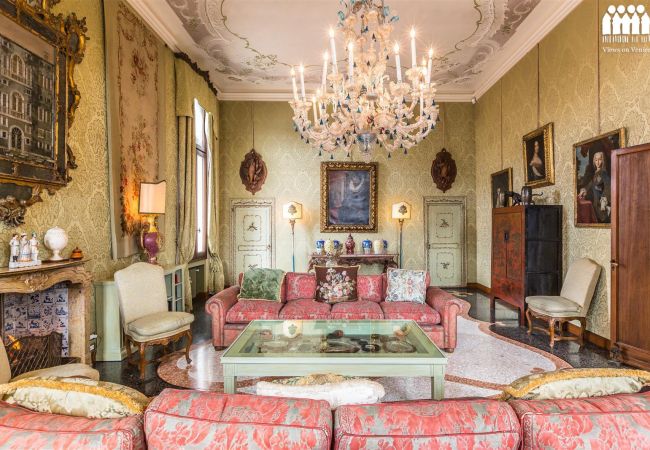 Appartamento a Venezia - Ca' Cerchieri Piano Nobile  Appartamento a Venezia - Ca' Cerchieri Piano Nobile