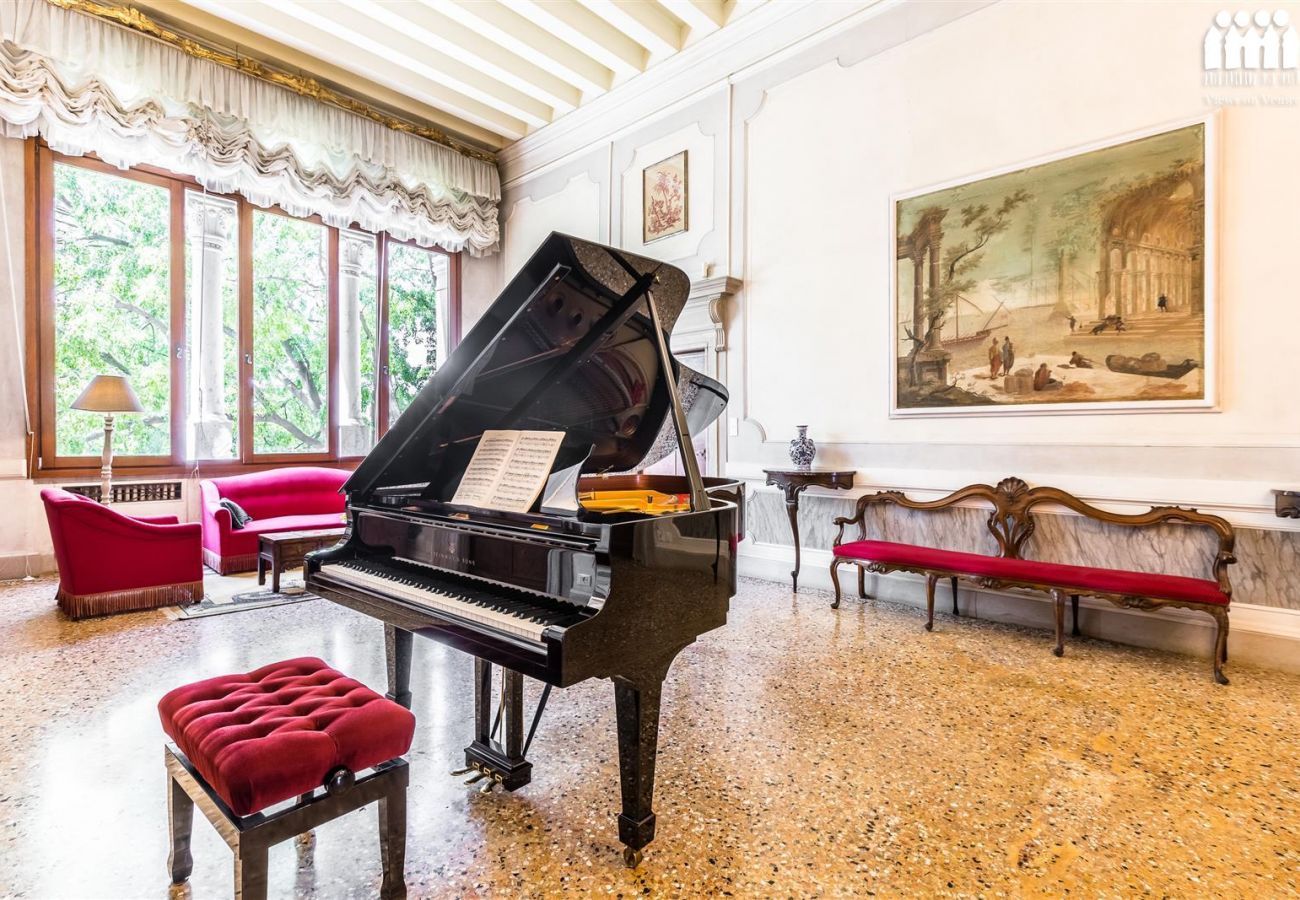 Appartamento a Venezia - Ca' Cerchieri Piano Nobile  Appartamento a Venezia - Ca' Cerchieri Piano Nobile