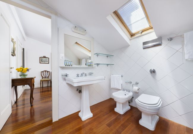 Appartamento a Venezia - Ca' Cerchieri Terrace Canal View Appartamento a Venezia - Ca' Cerchieri Terrace Canal View