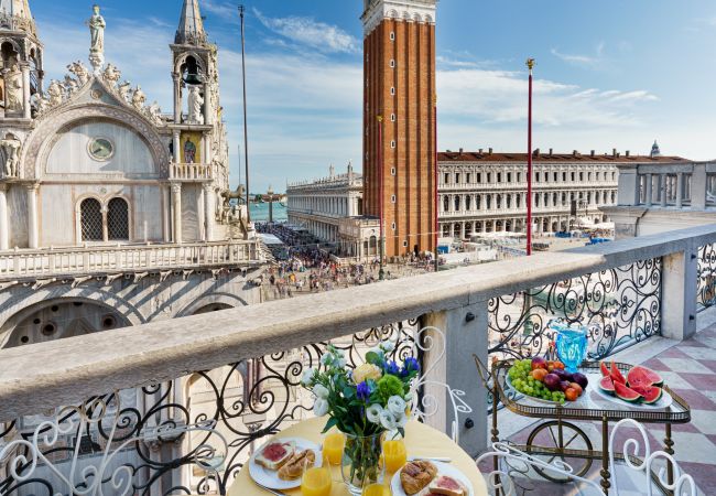 Appartamento a Venezia - Due Leoni Terrace in St. Mark’s Square Appartamento a Venezia - Due Leoni Terrace in St. Mark’s Square