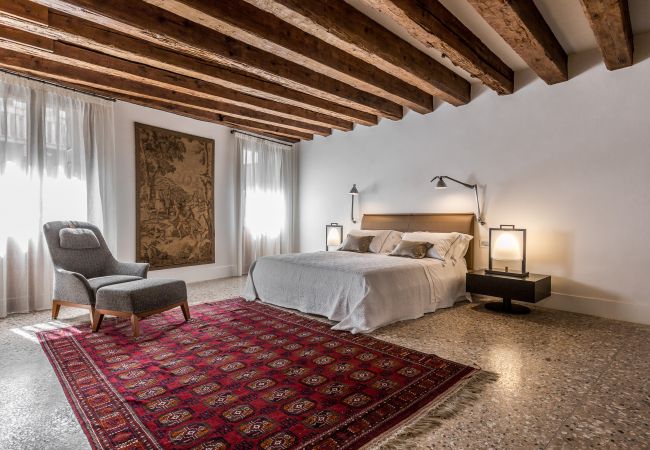 Appartamento a Venezia - La Corte dei Cuoridoro 2 Canal View Appartamento a Venezia - La Corte dei Cuoridoro 2 Canal View