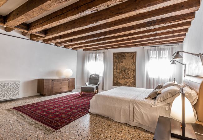 Appartamento a Venezia - La Corte dei Cuoridoro 2 Canal View Appartamento a Venezia - La Corte dei Cuoridoro 2 Canal View