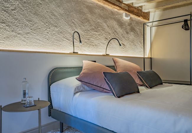 Appartamento a Venezia - Corte Rubbi 5514 Two-bedroom with Canal View Appartamento a Venezia - Corte Rubbi 5514 Two-bedroom with Canal View