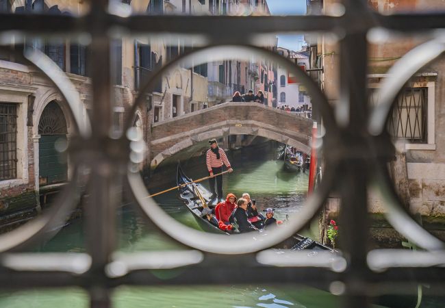 Appartamento a Venezia - Corte Rubbi 5514 Two-bedroom with Canal View Appartamento a Venezia - Corte Rubbi 5514 Two-bedroom with Canal View