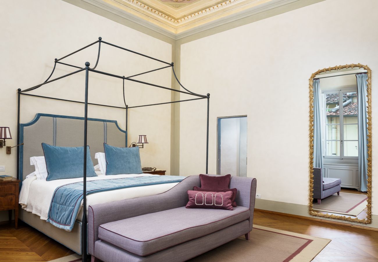 Appartamento a Firenze - Conte Jacopo - La Dimora degli Affreschi Florence Appartamento a Firenze - Conte Jacopo - La Dimora degli Affreschi Florence