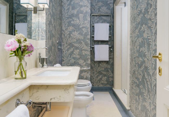 Appartamento a Firenze - Don Tommaso - La Dimora degli Affreschi Florence Appartamento a Firenze - Don Tommaso - La Dimora degli Affreschi Florence