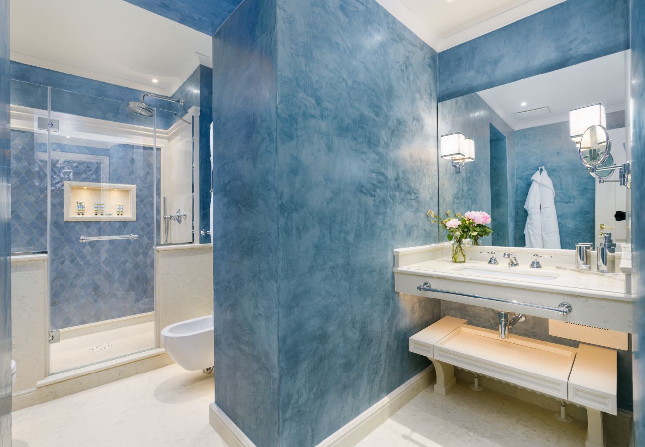 Appartamento a Firenze - Don Tommaso - La Dimora degli Affreschi Florence Appartamento a Firenze - Don Tommaso - La Dimora degli Affreschi Florence