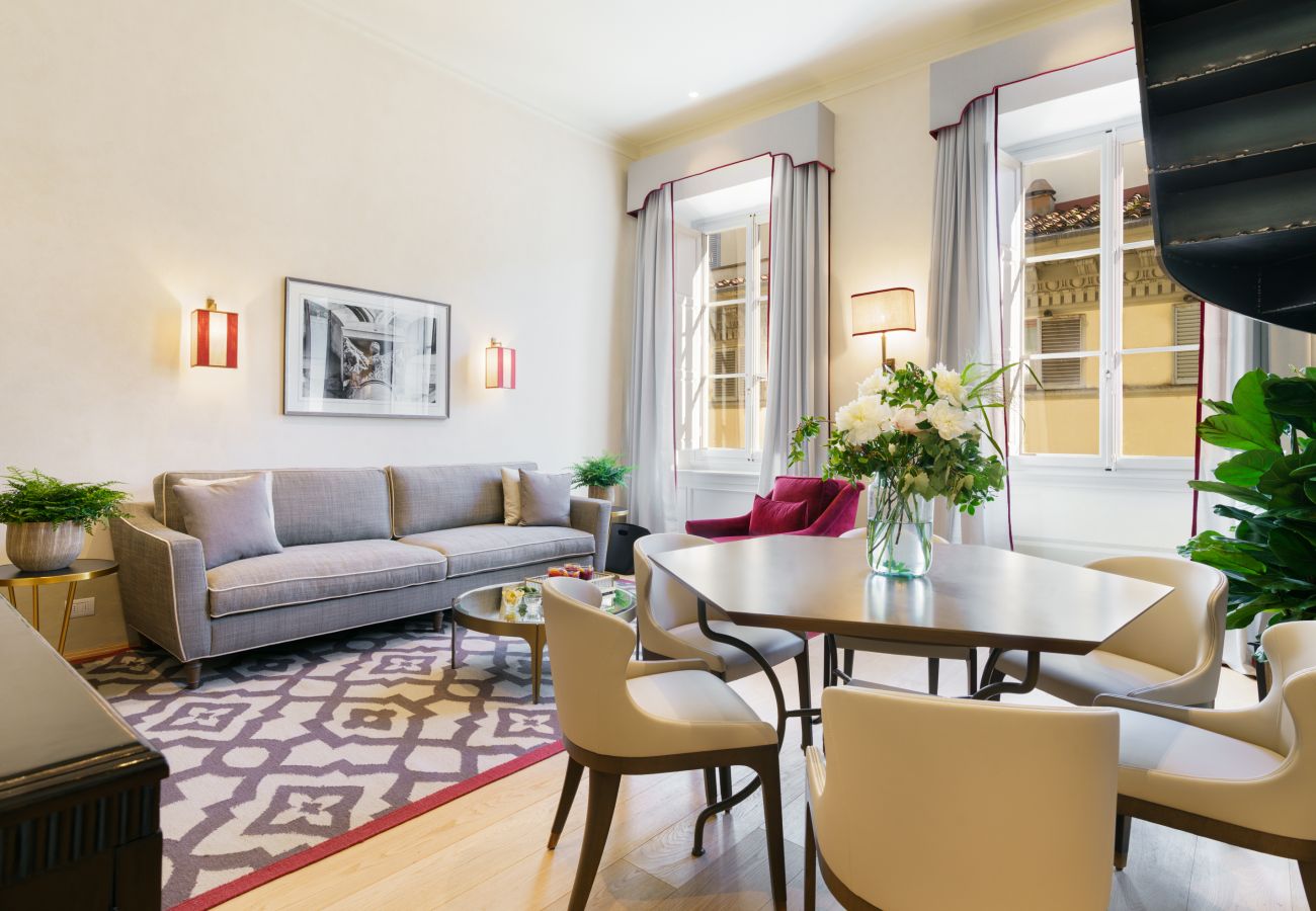 Appartamento a Firenze - Marchesa Olympia - La Dimora degli Affreschi Florence Appartamento a Firenze - Marchesa Olympia - La Dimora degli Affreschi Florence