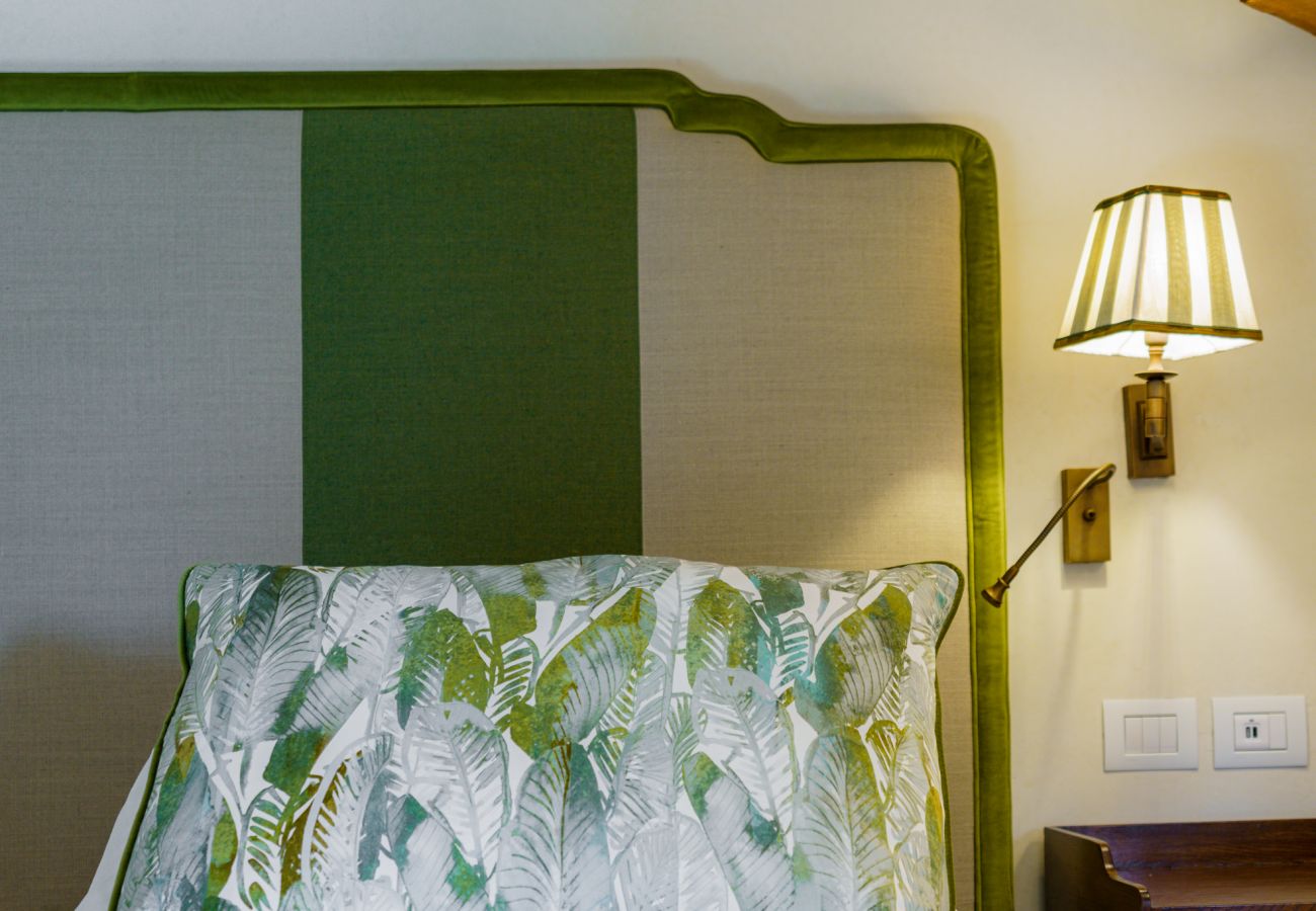 Appartamento a Firenze - Marchesa Olympia - La Dimora degli Affreschi Florence Appartamento a Firenze - Marchesa Olympia - La Dimora degli Affreschi Florence