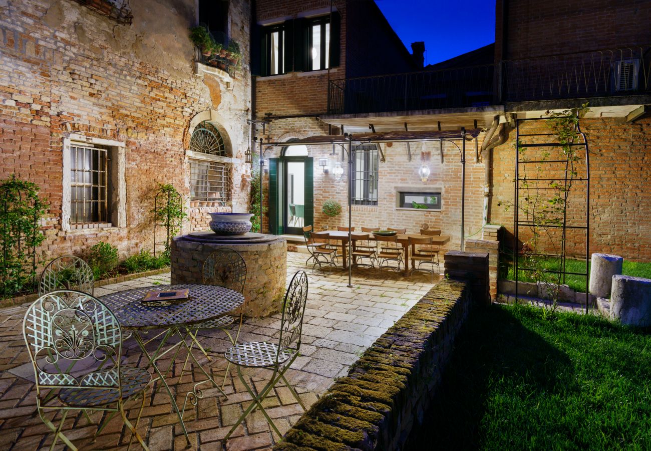 Appartamento a Venezia - Corte della Palma Superb Venetian Garden Appartamento a Venezia - Corte della Palma Superb Venetian Garden
