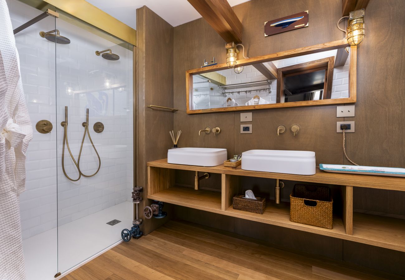 Appartamento a Venezia - The Yacht House Canal View Appartamento a Venezia - The Yacht House Canal View