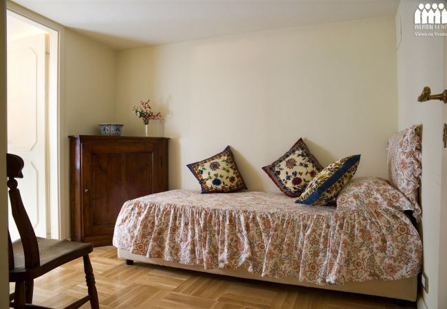 Apartment in Venice - Ca' Cerchieri Mezzanine Apartment in Venice - Ca' Cerchieri Mezzanine