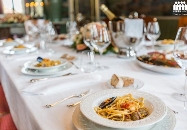 Apartment in Venice - Ca' Cerchieri Piano Nobile  Apartment in Venice - Ca' Cerchieri Piano Nobile