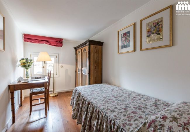 Apartment in Venice - Ca' Cerchieri Piano Nobile  Apartment in Venice - Ca' Cerchieri Piano Nobile