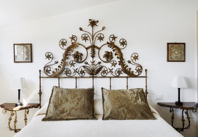 Apartment in Venice - Ca' Cerchieri Terrace Canal View Apartment in Venice - Ca' Cerchieri Terrace Canal View