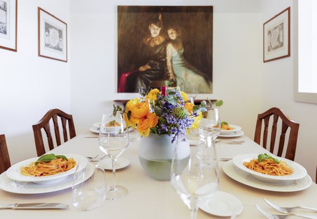 Apartment in Venice - Ca' Cerchieri Terrace Canal View Apartment in Venice - Ca' Cerchieri Terrace Canal View