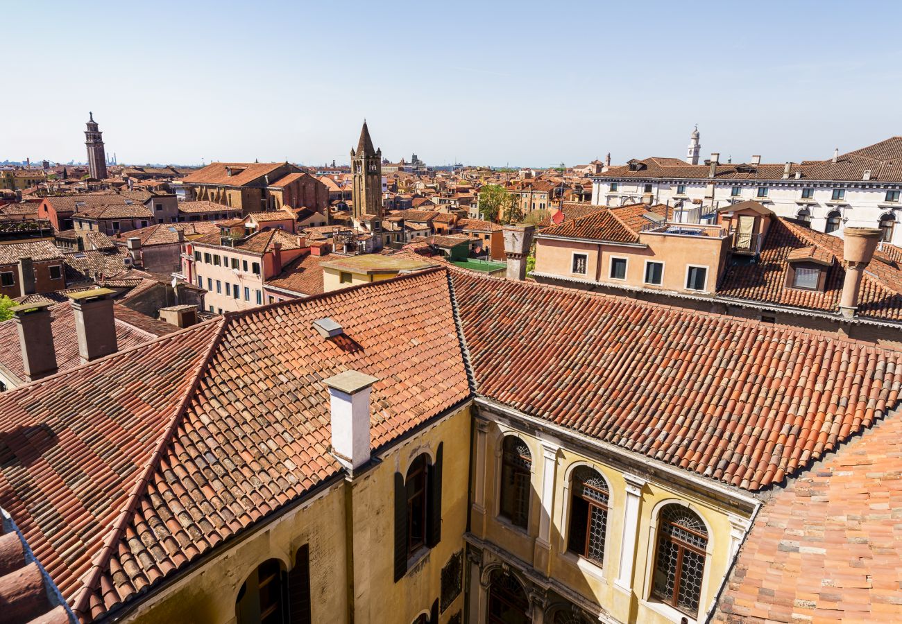 Apartment in Venice - Ca' Cerchieri Terrace Canal View Apartment in Venice - Ca' Cerchieri Terrace Canal View