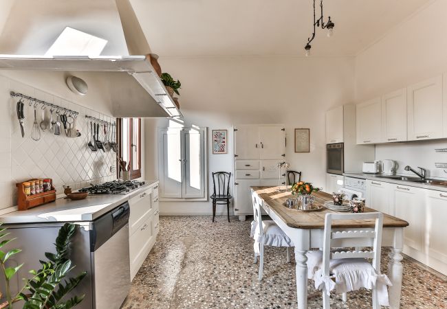 Apartment in Venice - Ca' Dei Greci Canal View Apartment in Venice - Ca' Dei Greci Canal View