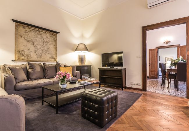 Apartment in Venice - Ca' Dei Greci Canal View Apartment in Venice - Ca' Dei Greci Canal View