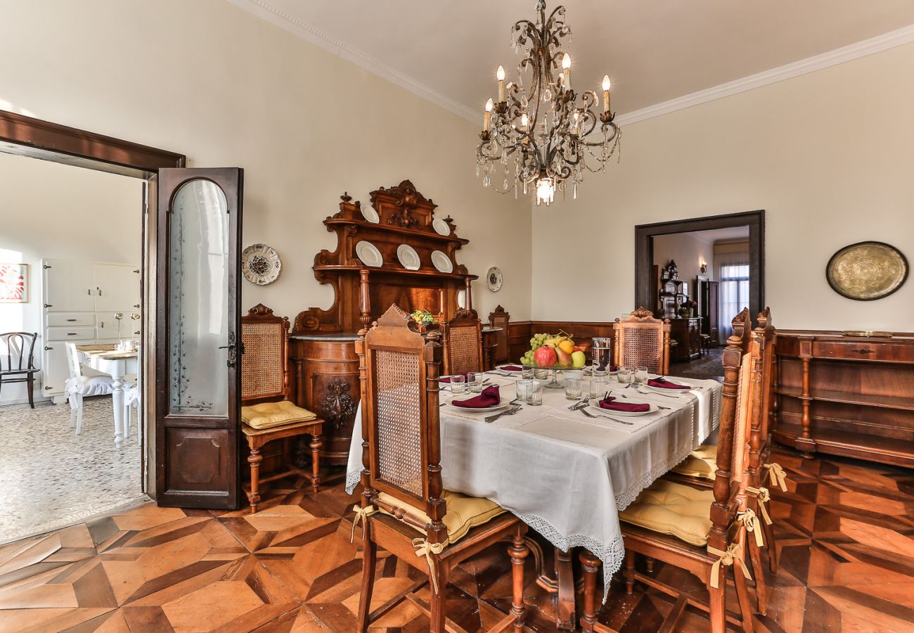 Apartment in Venice - Ca' Dei Greci Canal View Apartment in Venice - Ca' Dei Greci Canal View