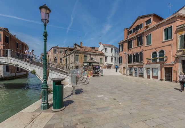 Apartment in Venice - Ca' Pantalon Terrace Apartment in Venice - Ca' Pantalon Terrace