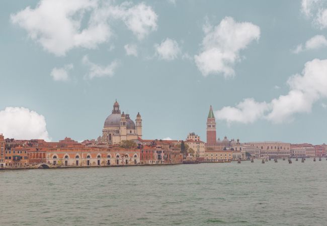 Apartment in Venice - Ca' Redentore 4 Canal View Apartment in Venice - Ca' Redentore 4 Canal View
