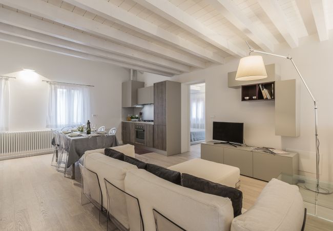 Apartment in Venice - Ca' Rossini 2 Apartment Apartment in Venice - Ca' Rossini 2 Apartment