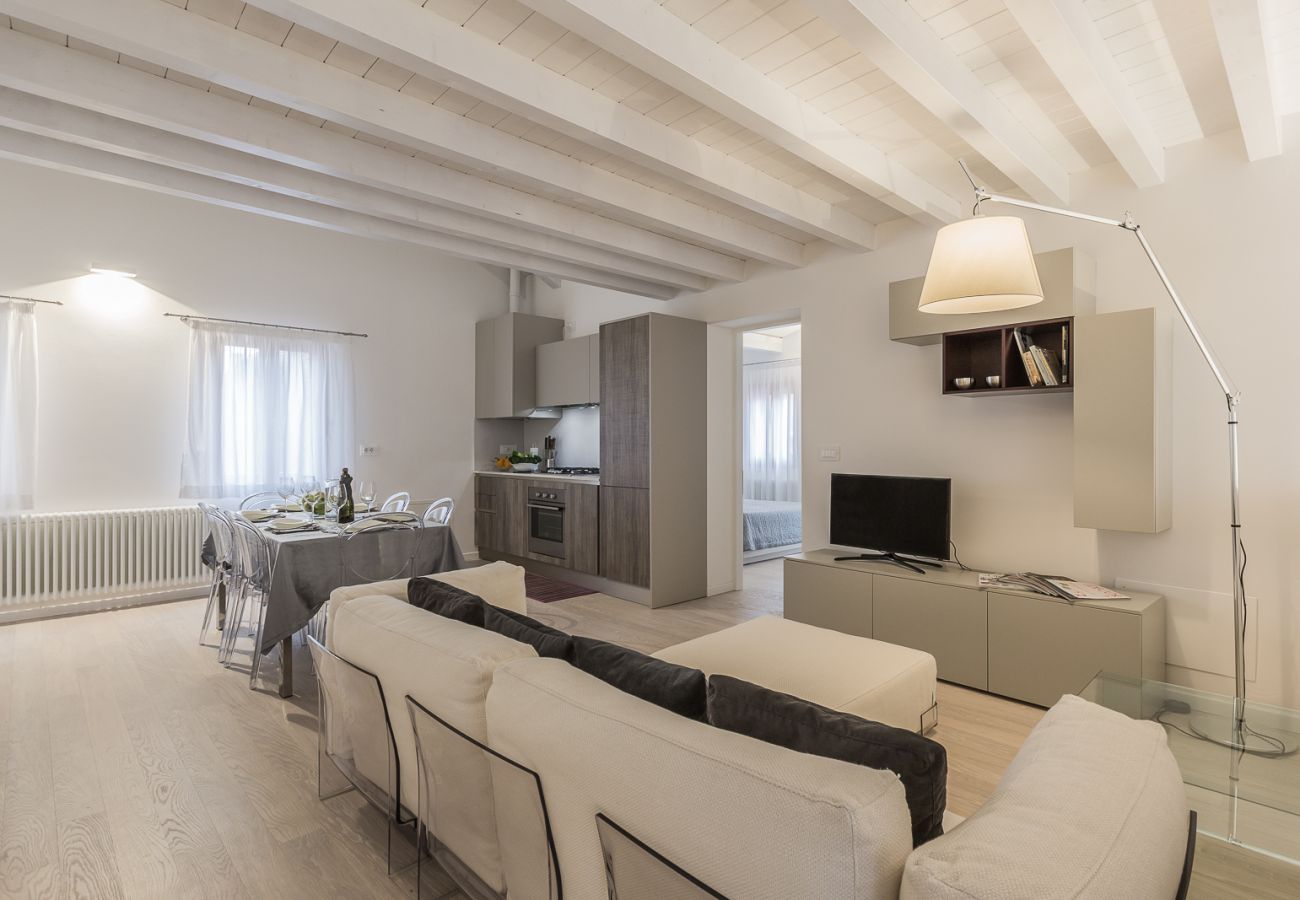 Apartment in Venice - Ca' Rossini 2 Apartment Apartment in Venice - Ca' Rossini 2 Apartment