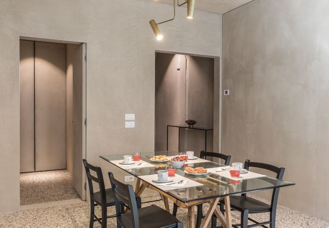 Apartment in Venice - Varoter Design Venetian Studio Apartment in Venice - Varoter Design Venetian Studio