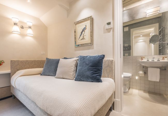 Apartment in Venice - La Baruffa with Private Garden Apartment in Venice - La Baruffa with Private Garden