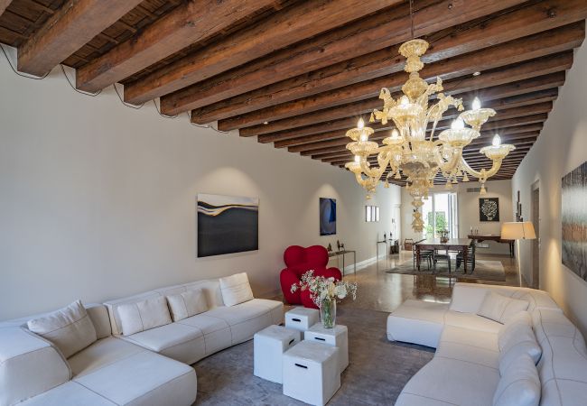 Apartment in Venice - Sartor Apartment with Canal View and Private Court Apartment in Venice - Sartor Apartment with Canal View and Private Court