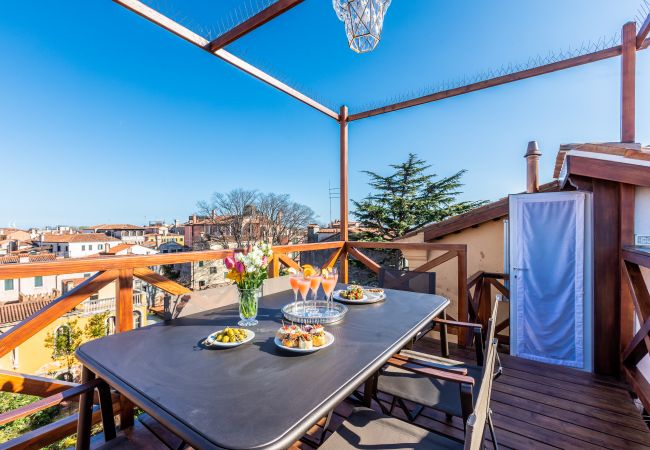 Apartment in Venice - La casa di Hubert De Givenchy Apartment in Venice - La casa di Hubert De Givenchy