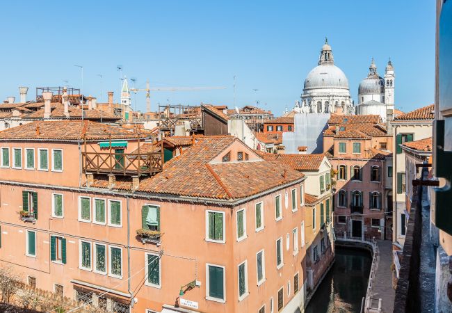 Apartment in Venice - La casa di Hubert De Givenchy Apartment in Venice - La casa di Hubert De Givenchy