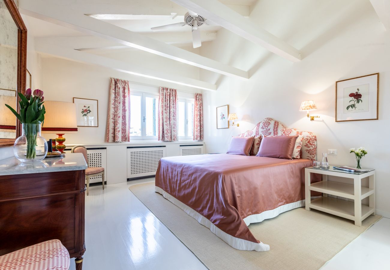 Apartment in Venice - La casa di Hubert De Givenchy Apartment in Venice - La casa di Hubert De Givenchy