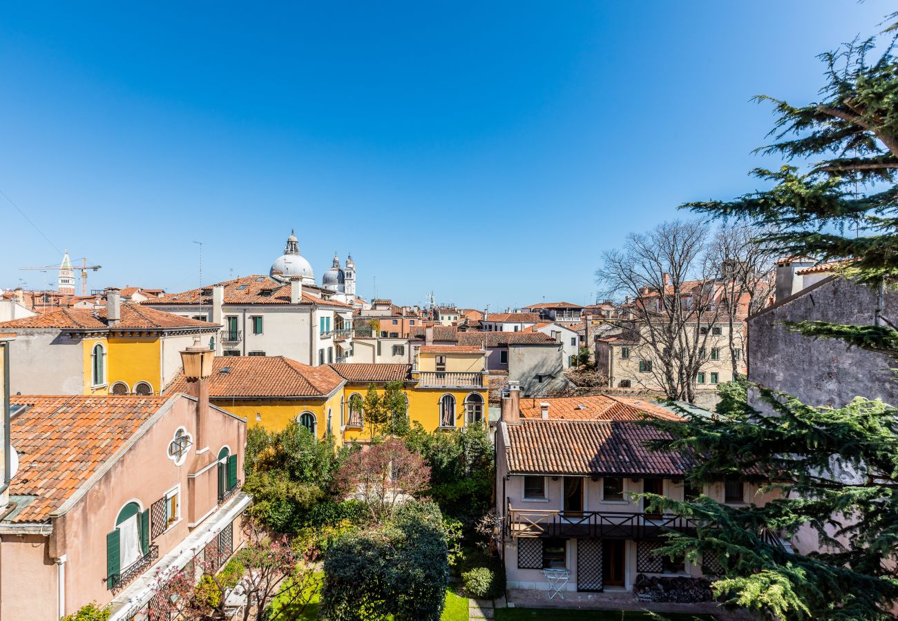 Apartment in Venice - La casa di Hubert De Givenchy Apartment in Venice - La casa di Hubert De Givenchy