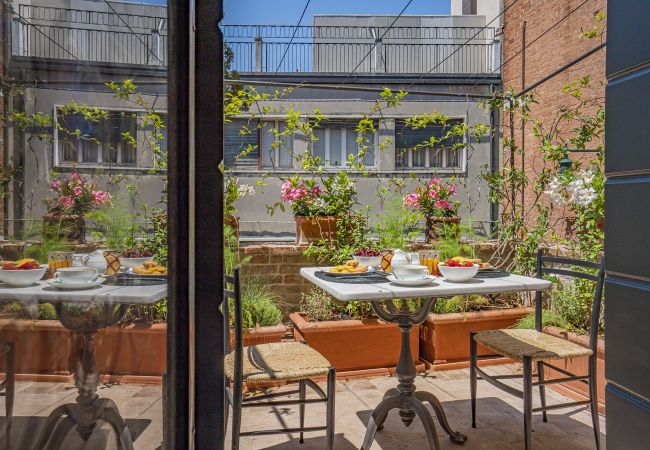Apartment in Venice - Ca' Minore Secret Garden Apartment in Venice - Ca' Minore Secret Garden