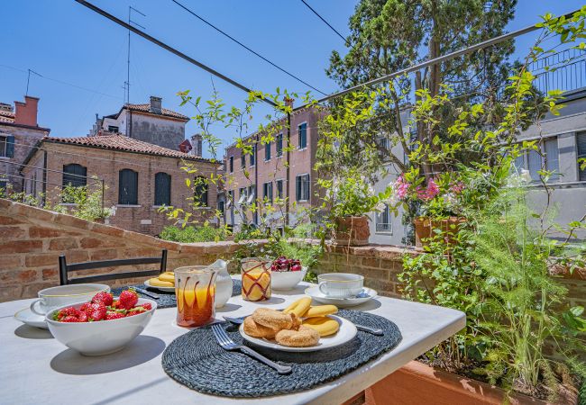 Apartment in Venice - Ca' Minore Secret Garden Apartment in Venice - Ca' Minore Secret Garden
