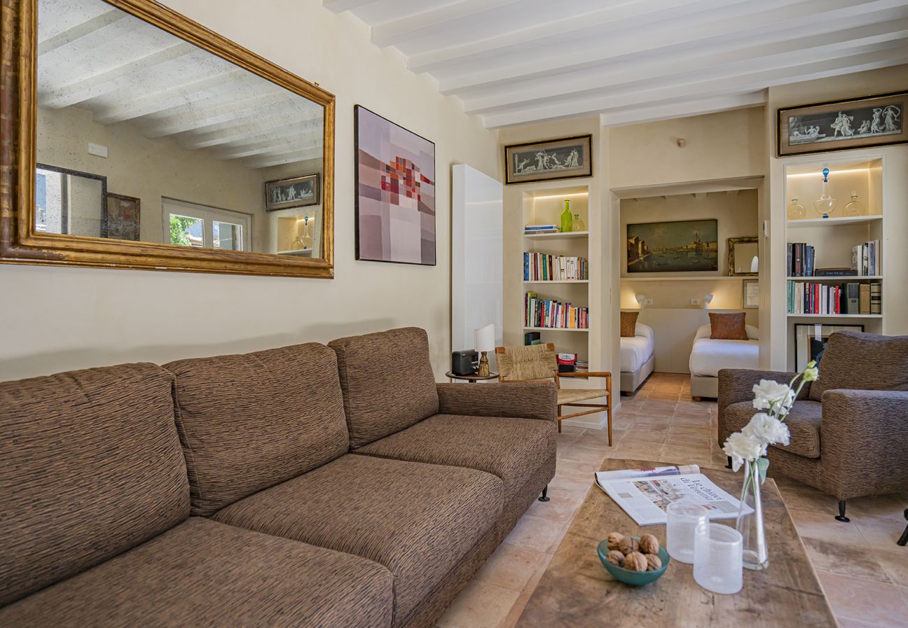 Apartment in Venice - Ca' Minore Secret Garden Apartment in Venice - Ca' Minore Secret Garden