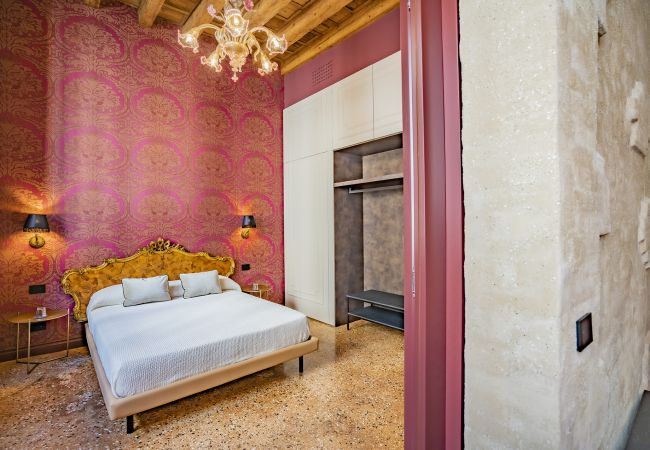 Apartment in Venice - Corte Rubbi 7 Deluxe Apartment Apartment in Venice - Corte Rubbi 7 Deluxe Apartment
