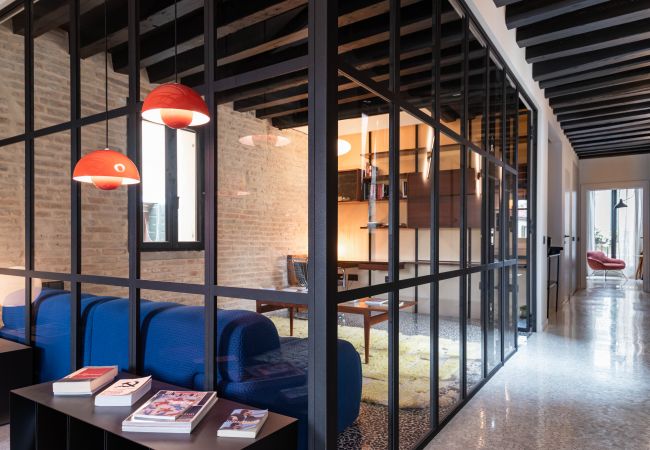 Apartment in Venice - Ca' Delle Carrozze Stylish 2 Bedroom loft-style Apartment in Venice - Ca' Delle Carrozze Stylish 2 Bedroom loft-style