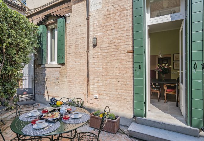 Apartment in Venice - Ca' Margherita Apartment in Dorsoduro Apartment in Venice - Ca' Margherita Apartment in Dorsoduro