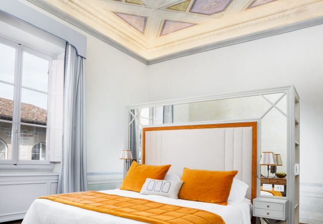 Apartment in Florence - Duchessa Sofia - Dimora degli Affreschi Florence Apartment in Florence - Duchessa Sofia - Dimora degli Affreschi Florence