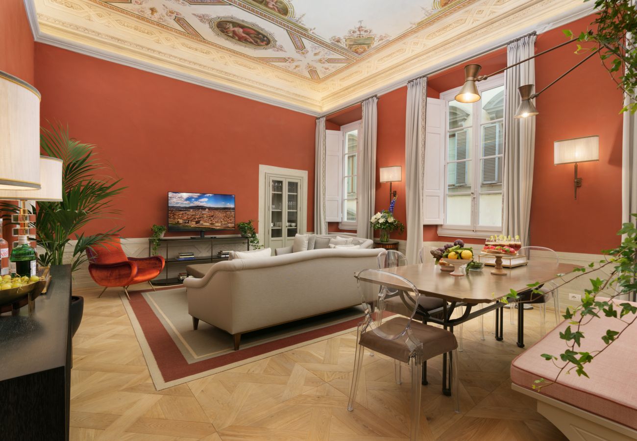 Apartment in Florence - Don Tommaso - La Dimora degli Affreschi Florence Apartment in Florence - Don Tommaso - La Dimora degli Affreschi Florence