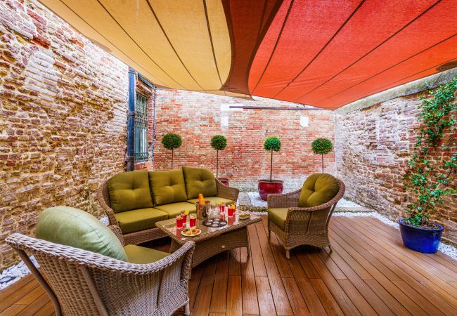 Apartment in Venice - Corte della Palma Superb Venetian Garden Apartment in Venice - Corte della Palma Superb Venetian Garden