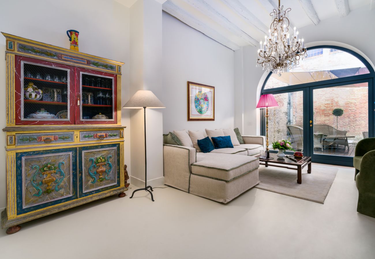 Apartment in Venice - Corte della Palma Superb Venetian Garden Apartment in Venice - Corte della Palma Superb Venetian Garden
