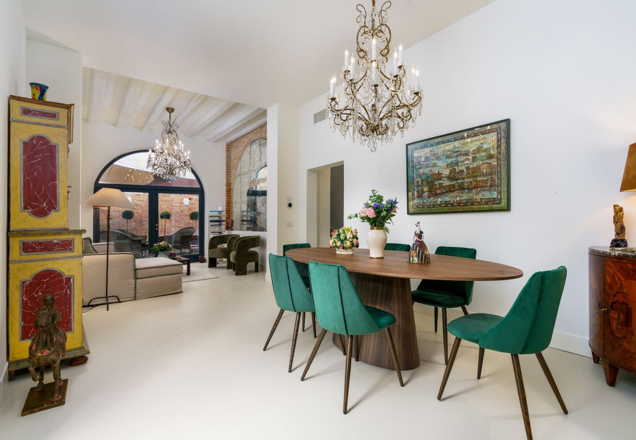 Apartment in Venice - Corte della Palma Superb Venetian Garden Apartment in Venice - Corte della Palma Superb Venetian Garden