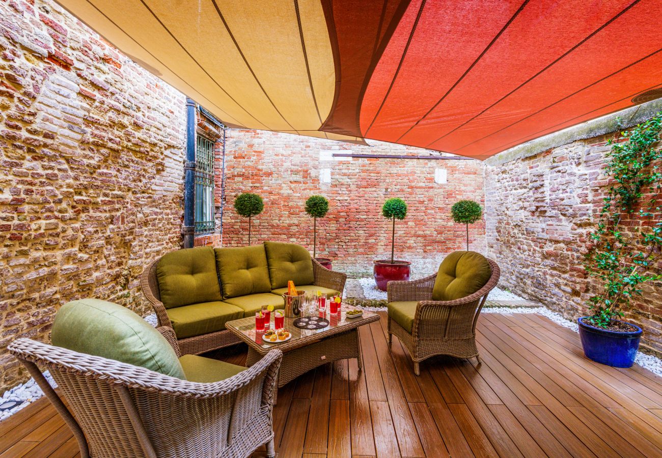 Apartment in Venice - Corte della Palma Superb Venetian Garden Apartment in Venice - Corte della Palma Superb Venetian Garden