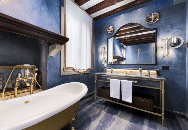 Apartment in Venice - Dimora Orlando with Private Courtyard Apartment in Venice - Dimora Orlando with Private Courtyard